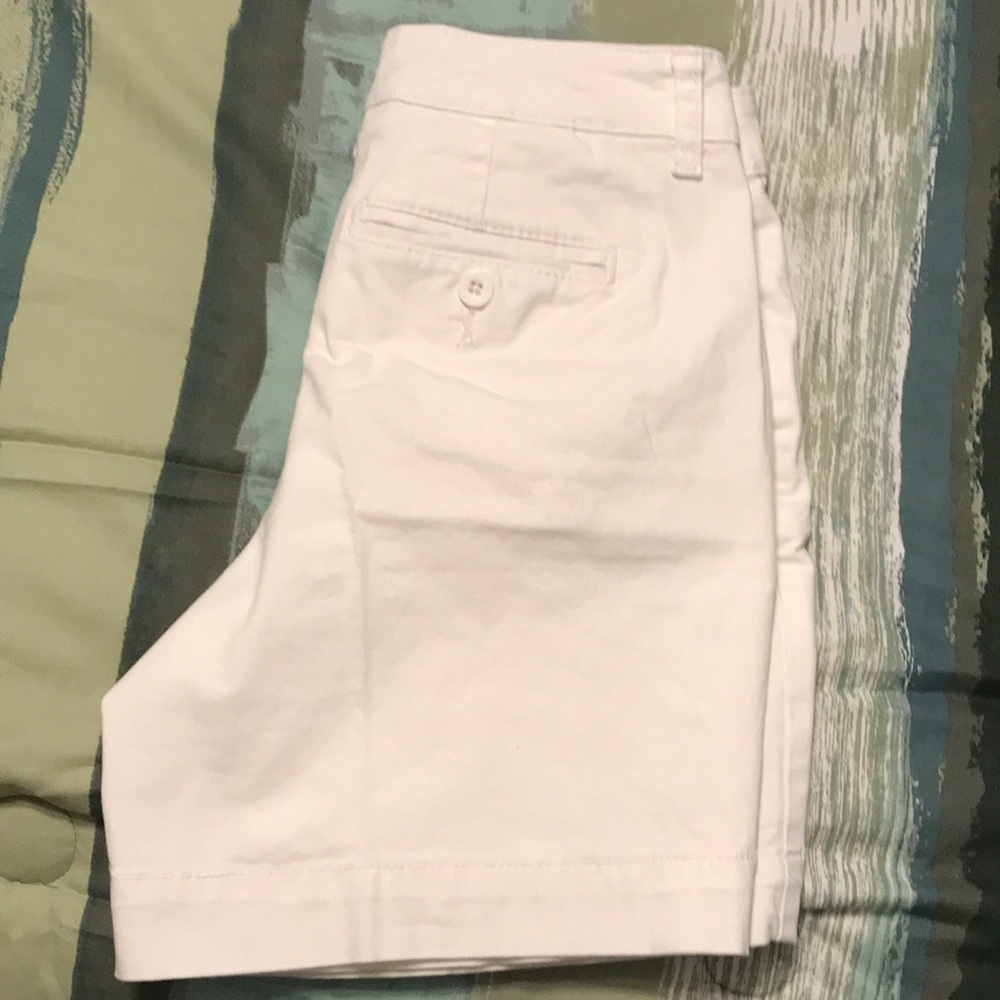 Style & Co White Cotton Short